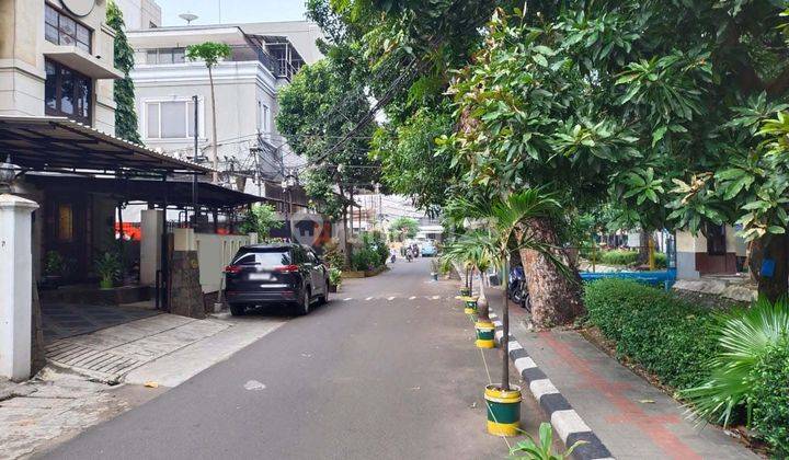 Dijual Cepat Rumah di Kebayoran Baru, Jl Ciragil, Strategis, SHM 2