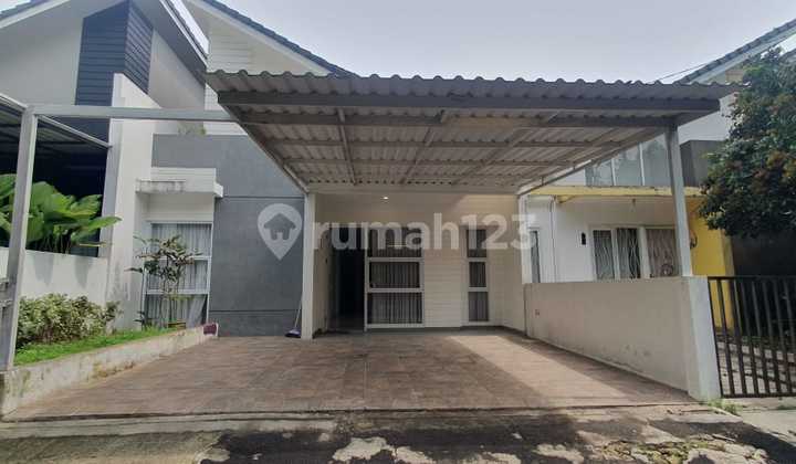 2-Story House for Rent in Melati.mas.