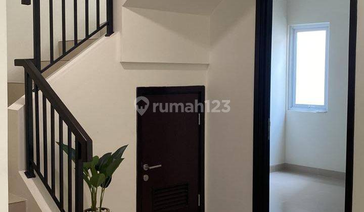 Rumah Rapi Siap Huni di Cluster Savia Park, Nusaloka Bsd, Serpong 2