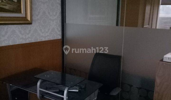 Dijual Ruang Kantor Siap Huni, Strata Tittle, Semi Furnish di Jakarta Barat 1