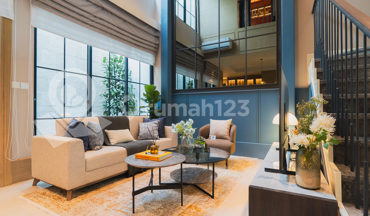 Rumah Resort 3 Lantai dengan Rooftop Dekat Mall Summarecon Serpong, Cluster Louise Symphonia 2