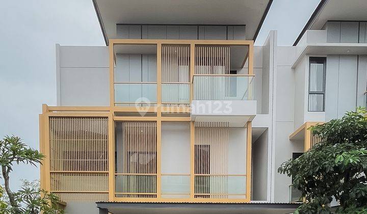 Rumah Elite 3 Lantai Lokasi Dekat Akses Pintu Toll Bsd Pd. Indah 1