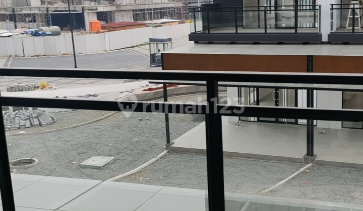 For Rent: Hampton Shop House, Area Already Has Tenants, Strategic Location in Gading Serpong