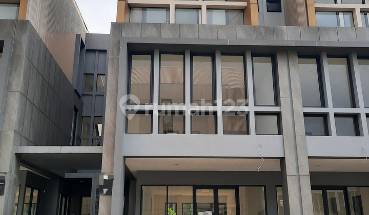 For Rent: 3-Story Shop House in BSD, in front of IPEKA School, Delrey Biztown Shop House, BSD City. For Rent: 3-Story Shop House in BSD, in front of IPEKA School, Delrey Biztown Shop House, BSD City.