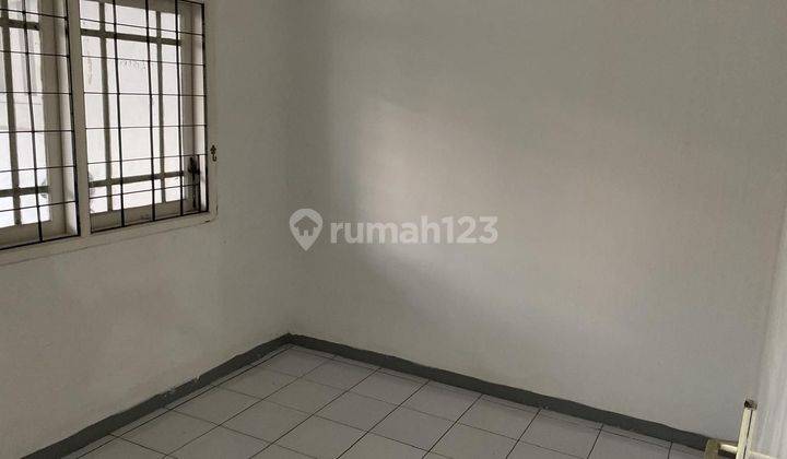 Disewakan Rumah Nyaman, Harga Ekonomis Dalam Komplek Perumahan Cihanjuang 2