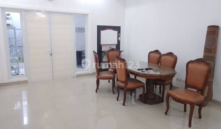 Disewakan Rumah Minimalis Modern Furnished Di Komplek Pondok Hijau  2