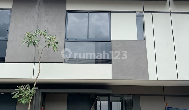 Rumah Siap Huni 2Lantai Dekat Akses Tol, Dekat Mall Sumarecon dan Dekat dengan Universitas 2
