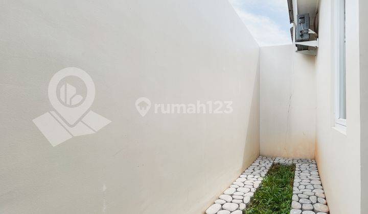 Rumah 2 Lantai Siap Huni Konsep BackYard Dekat Toll Karawaci 1