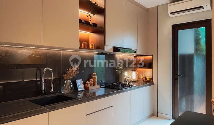 Ekslusif 3Lantai Dengan Desain Mewah Dan Elegant, Lingkungan Asri Di Sumarecon Gading Serpong 2