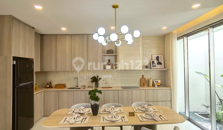 Rumah Dengan Pengalaman Hidup Terbaik Di Tepi Danau Dengan Design Modern, Hanya 5Menit Ke Universitas Atmajaya 2