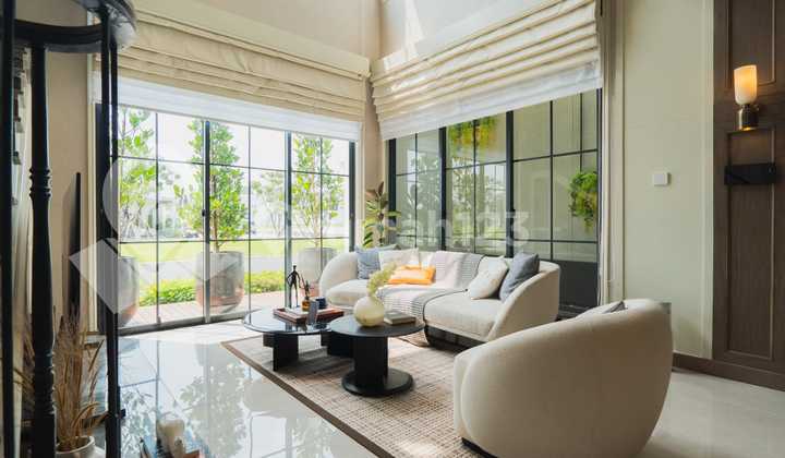 Cluster Premium Sumarecon,  Rumah Louis 3 Lantai Dengan Konsep American Classic Dengan Attic Room