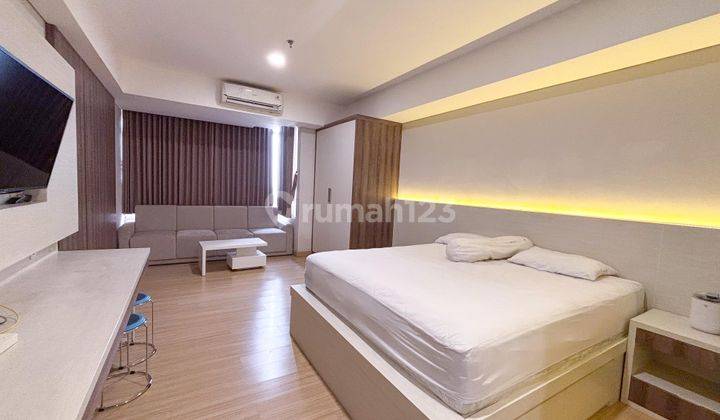 Disewakan Apartemen Mewah Full Furnished Lt 18 Dekat Alam Sutera 1