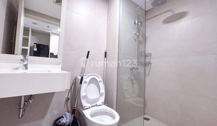 Sewa Apartement Skandinavia Tipe Studio Besar di Tangerang 2