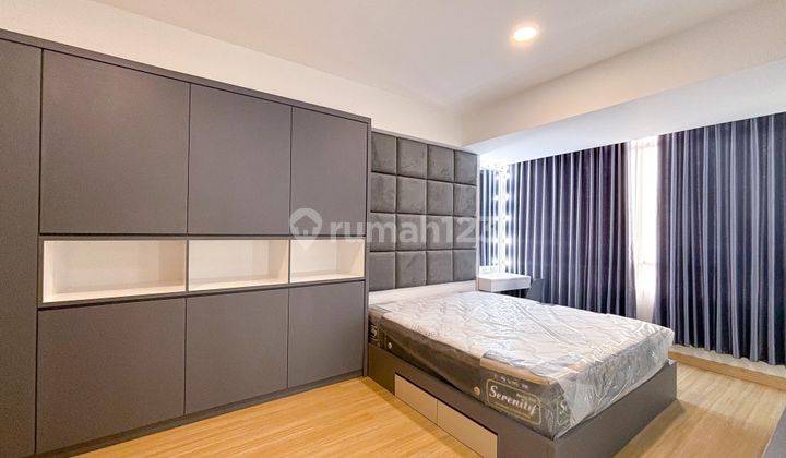 Disewakan Apartemen 3 BR Baru Furnished Lengkap Siap Huni 2