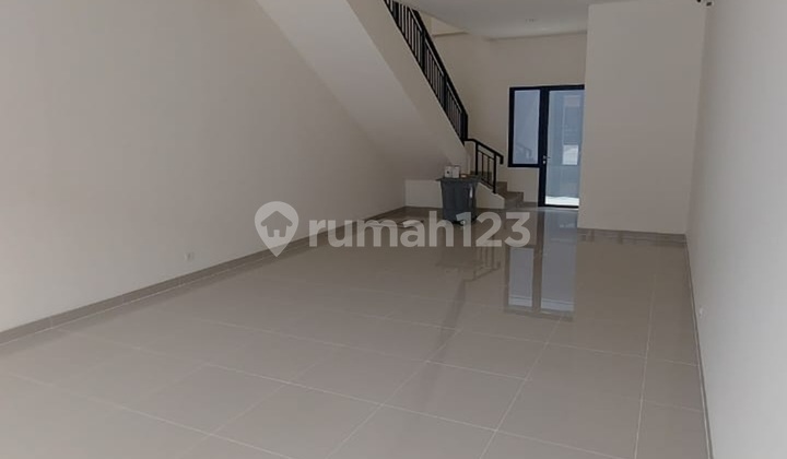 Ruko 2 Lt 15 m Hampton Gading Serpong, Free IPL & Tanah Belakang