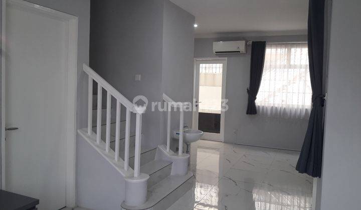 Townhouse Cantik Murah Di Lippo Karawaci Tangerang  1