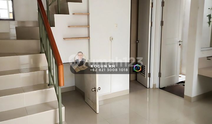 Two-Story House with Ground Floor Bathroom in Malibu Village, Gading Serpong.
