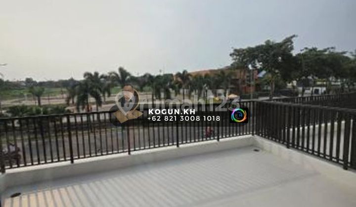 Row of Shophouses Suitable for Restaurants, Clinics Facing Gading Serpong Main Road Row of Shophouses Suitable for Restaurants, Clinics Facing Gading Serpong Main Road