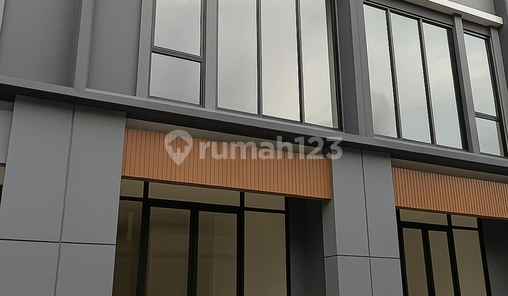 Ruko 2 Lantai Strategis Hampton Avenue Dekat Tol Gading Serpong