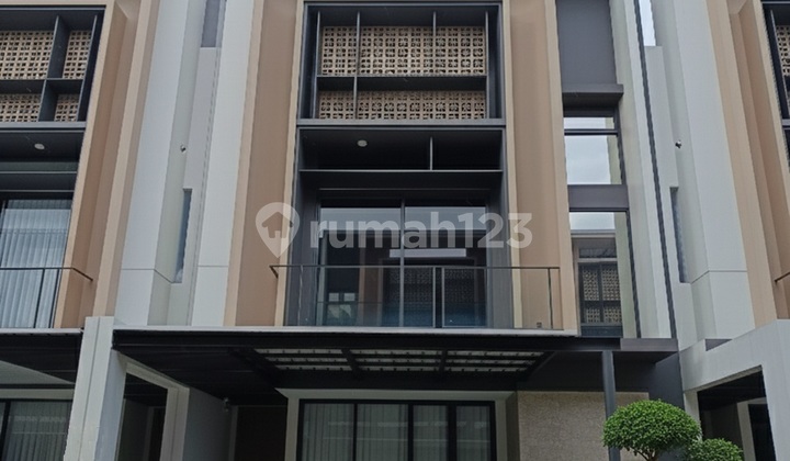 Vasya Tanakayu BSD City Fully Furnished Residence, 3 Floors | 3+1 Bedrooms 1