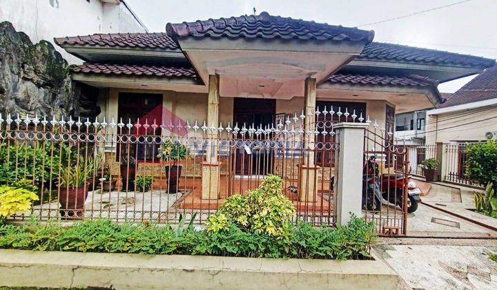 Dijual Rumah Besar Strategis di Lawang, Cocok untuk Airbnb Resto  2