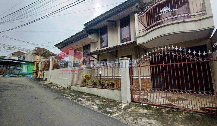 Dijual Rumah Besar Strategis di Lawang, Cocok untuk Airbnb Resto  1