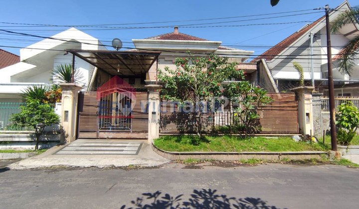 Borobudur House Blimbing Malang 2