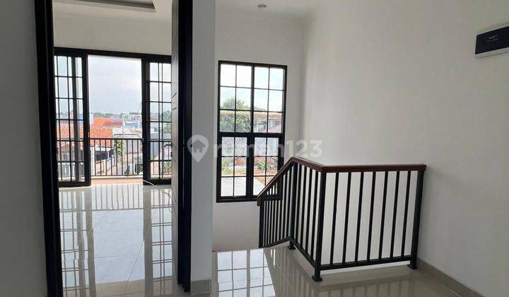 Rumah Ready Minimalis Modern 2 Lantai Akses Dekat Stasiun Dan Tol Bintaro  2