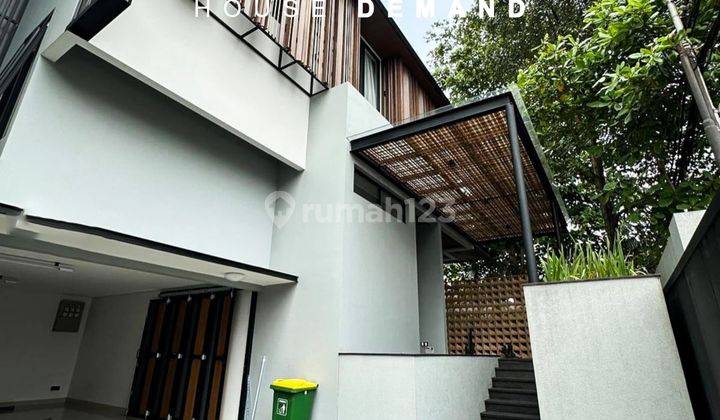 Luxurious, And Comfortable House Strategic Location In Kemang Area 2