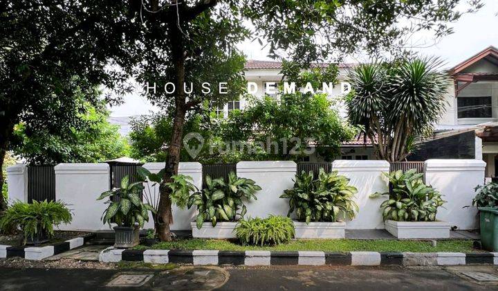 For Sale Rumah Siap Huni Cipete, 2 Lantai Dan Hook, Halaman Luas Lokasi Tenang Dan Asri 2