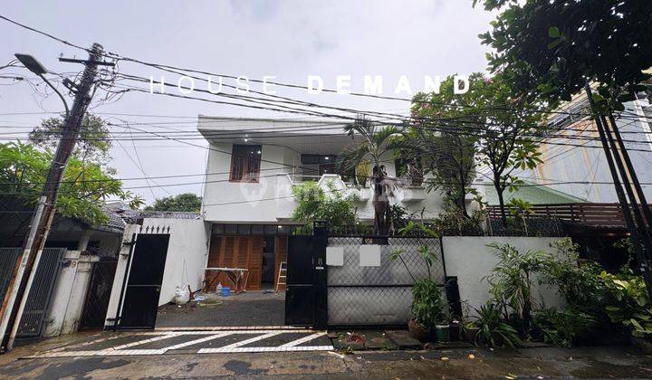 Sewa Rumah Senopati Lokasi Tenang Dan Strategis  2