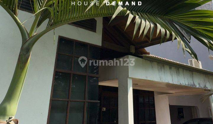 RUMAH LAMA HITUNG TANAH COCOK UNTUK BANGUNAN KOMERSIL ATAU HUNIAN MEWAH 2