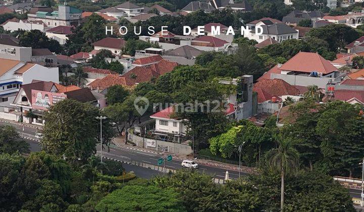 RUMAH LAMA HITUNG TANAH AREA KOMERSIL MENTENG 2