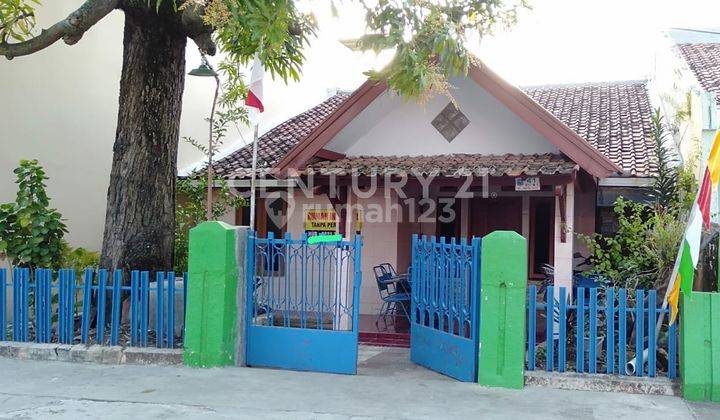 Rumah Nyaman Letak Strategis Tengah Kota 1