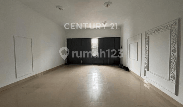 Two-Story Shop House, Commercial, and Strategic in Tegal City 2