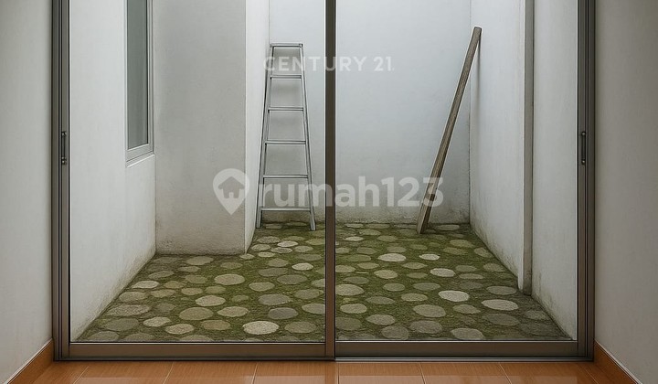 Comfortable, Strategic, and Ready-to-Occupy Home in Tegal City 2