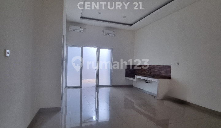 Rumah 2 Lantai Siap Huni Lingkungan Nyaman Rumah 2 Lantai Siap Huni Lingkungan Nyaman