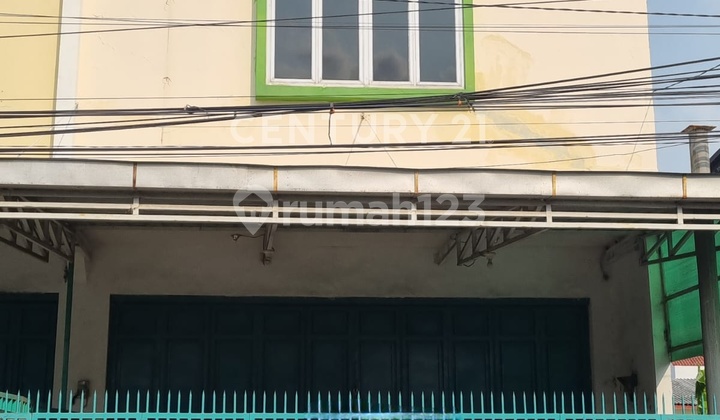 Ready-to-Use Strategic Ruko in a Dense Population Area