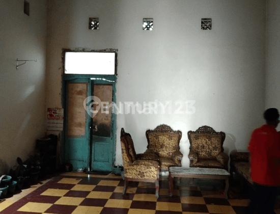 Rumah Kuno Letak Strategis & bisa untuk Usaha 2