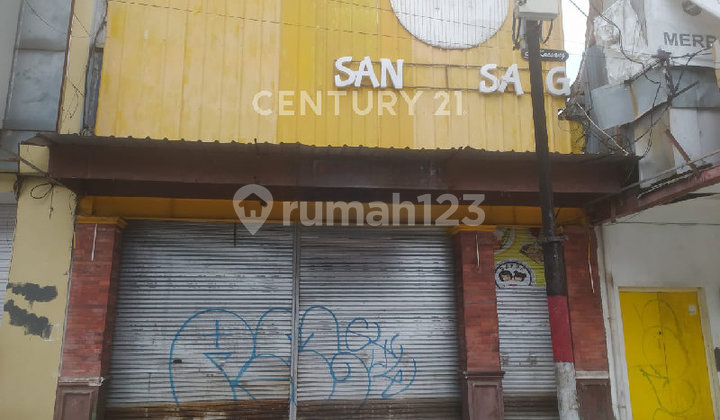 Strategically Located Shop House in the Center of Tegal City Strategically Located Shop House in the Center of Tegal City