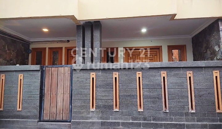 Rumah Dua Lantai Dekat Fasilitas Umum Di Kota Tegal Rumah Dua Lantai Dekat Fasilitas Umum Di Kota Tegal