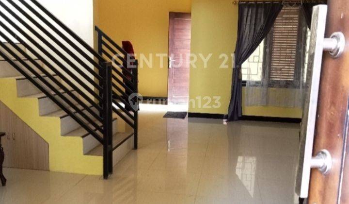 Rumah Dua Lantai Dekat Fasilitas Umum Di Kota Tegal  2