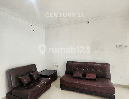 2-Story House in a Comfortable and Safe Environment