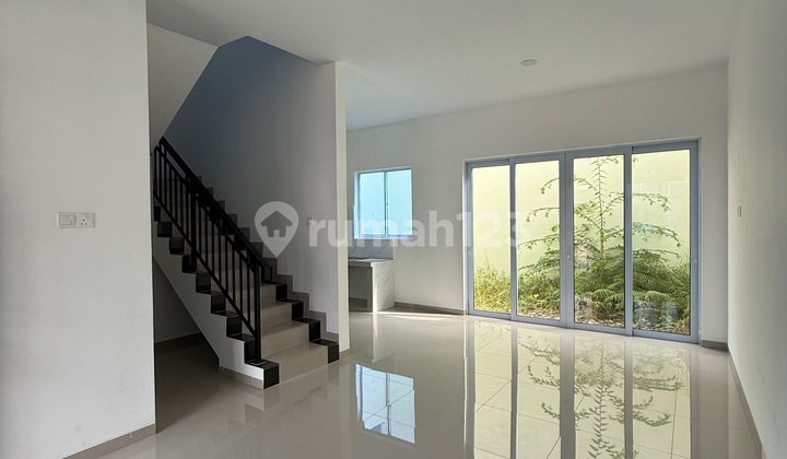 Disewakan Rumah 2 Lantai Golden City Residence 2 2