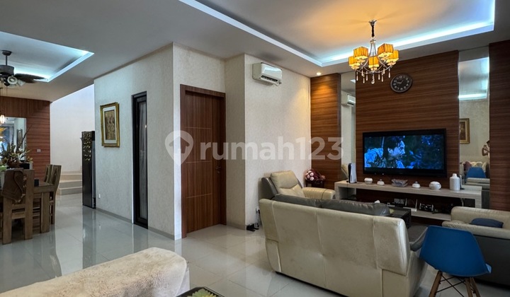 Beautiful 2-Story House for Quick Sale in Sukajadi, Batam Center 2