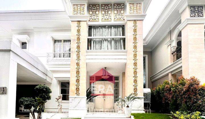 Rumah Mewah Dengan Kolam Renang Dan Dekat Mall di Cikarang Bekasi 1