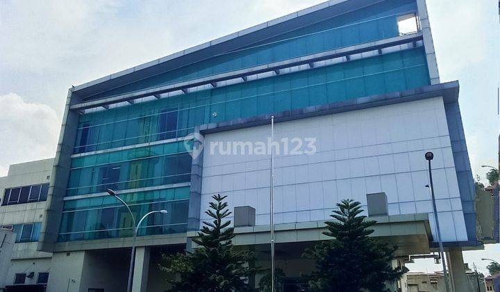 Gedung Premium Empat Lantai Lokasi Strategis di Jakarta Timur 1