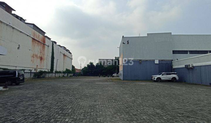 Gedung Komersial Bisnis berjalan sukses dipusat Kota Karawang 2