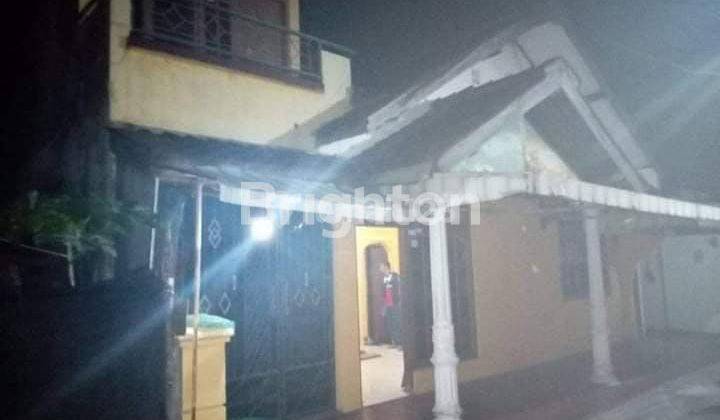 RUMAH DI AREA PERKAMPUNGAN MANGKUBUMEN SOLO 1