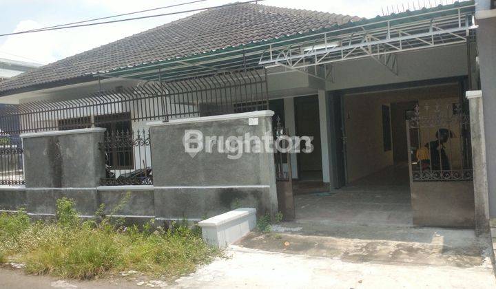 RUMAH MEWAH SOLO BARU 1